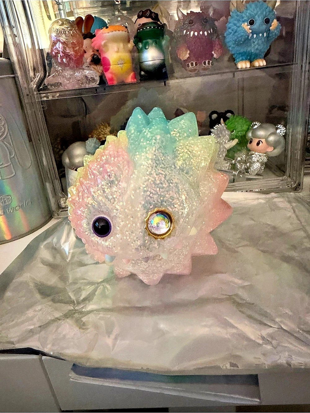 Large Instinctoy Half Ice Fluffy Iridescent colors.